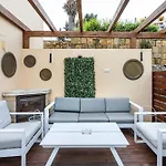 Luxury 3 Beds Inside فيلة
