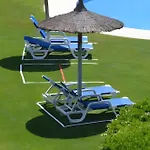 فيلة Luxury 3 Beds Inside إِستيبونا